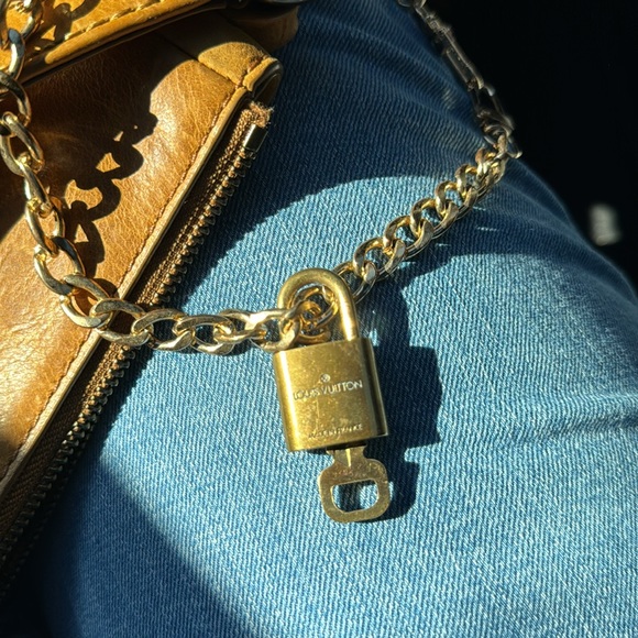 Louis Vuitton Brass with Gold Finish Padlock With Key 312 - Picture 2 of 2